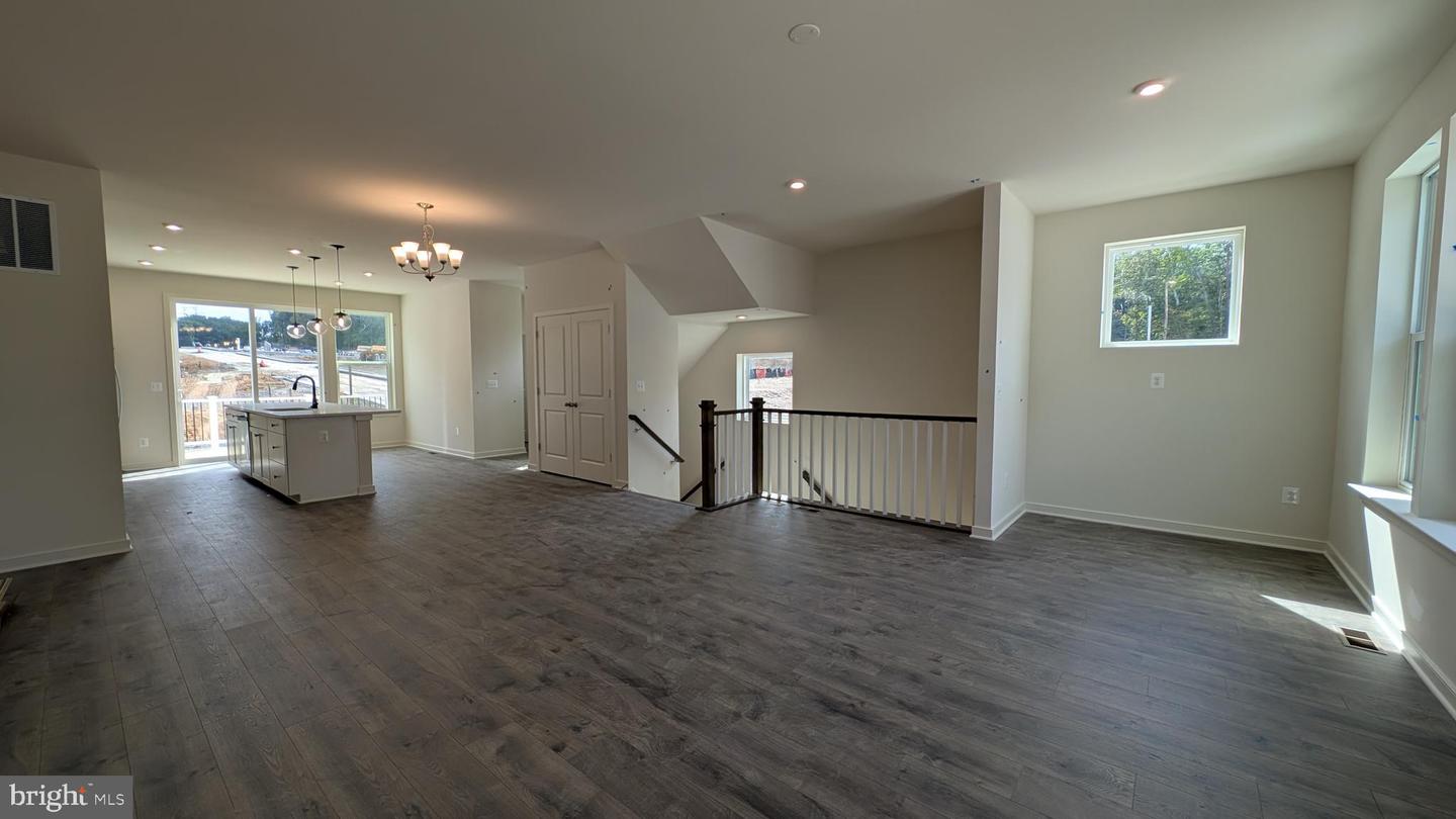 4155 MOUNTJOY WAY, DUMFRIES, Virginia 22026, 4 Bedrooms Bedrooms, ,3 BathroomsBathrooms,Residential,For sale,4155 MOUNTJOY WAY,VAPW2100836 MLS # VAPW2100836