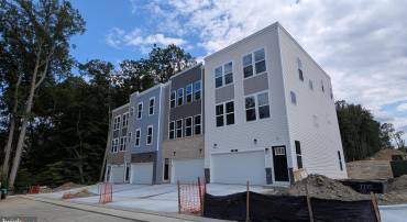 4155 MOUNTJOY WAY, DUMFRIES, Virginia 22026, 4 Bedrooms Bedrooms, ,3 BathroomsBathrooms,Residential,For sale,4155 MOUNTJOY WAY,VAPW2100836 MLS # VAPW2100836