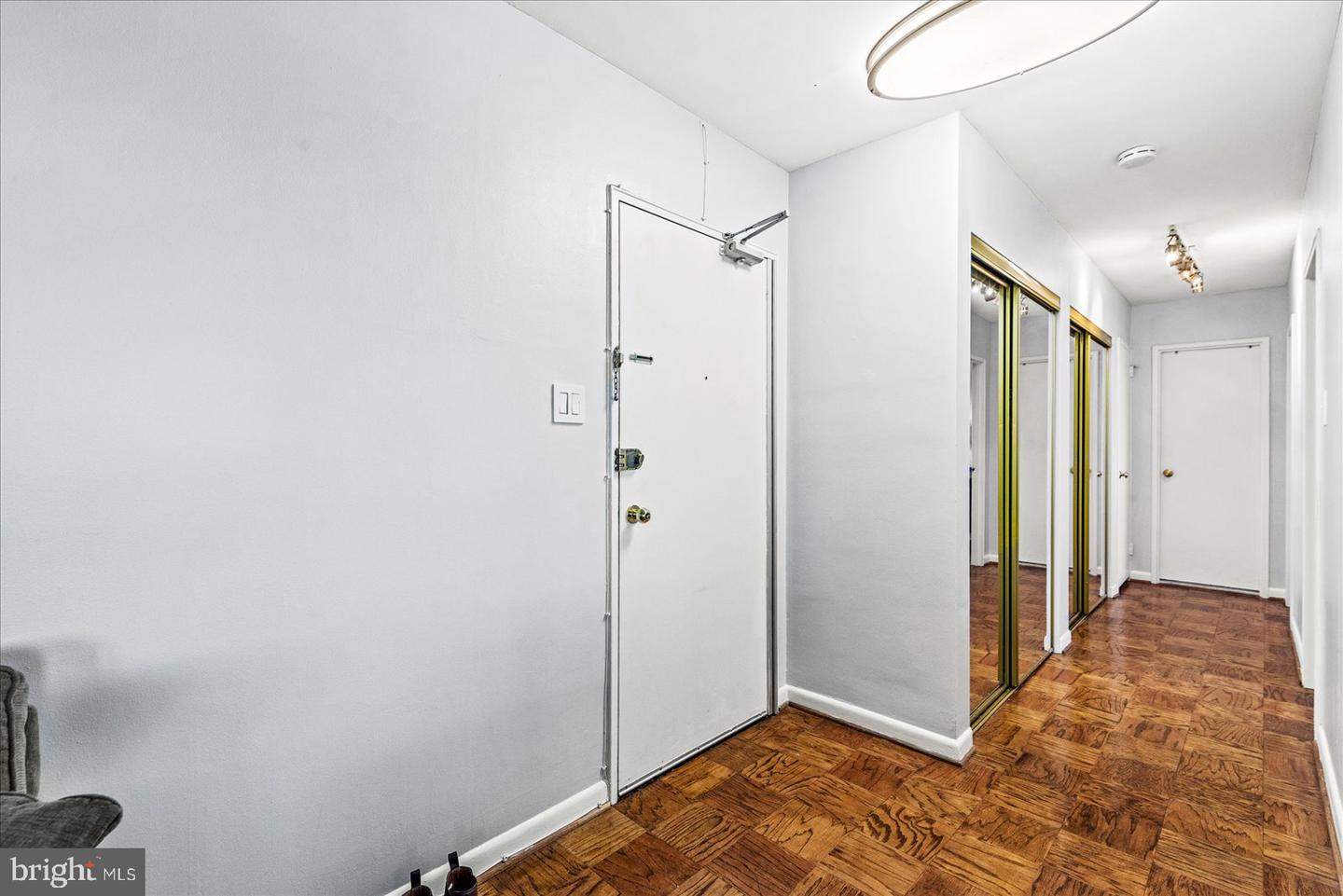 1830 COLUMBIA PIKE #410, ARLINGTON, Virginia 22204, 2 Bedrooms Bedrooms, ,1 BathroomBathrooms,Residential,For sale,1830 COLUMBIA PIKE #410,VAAR2051134 MLS # VAAR2051134
