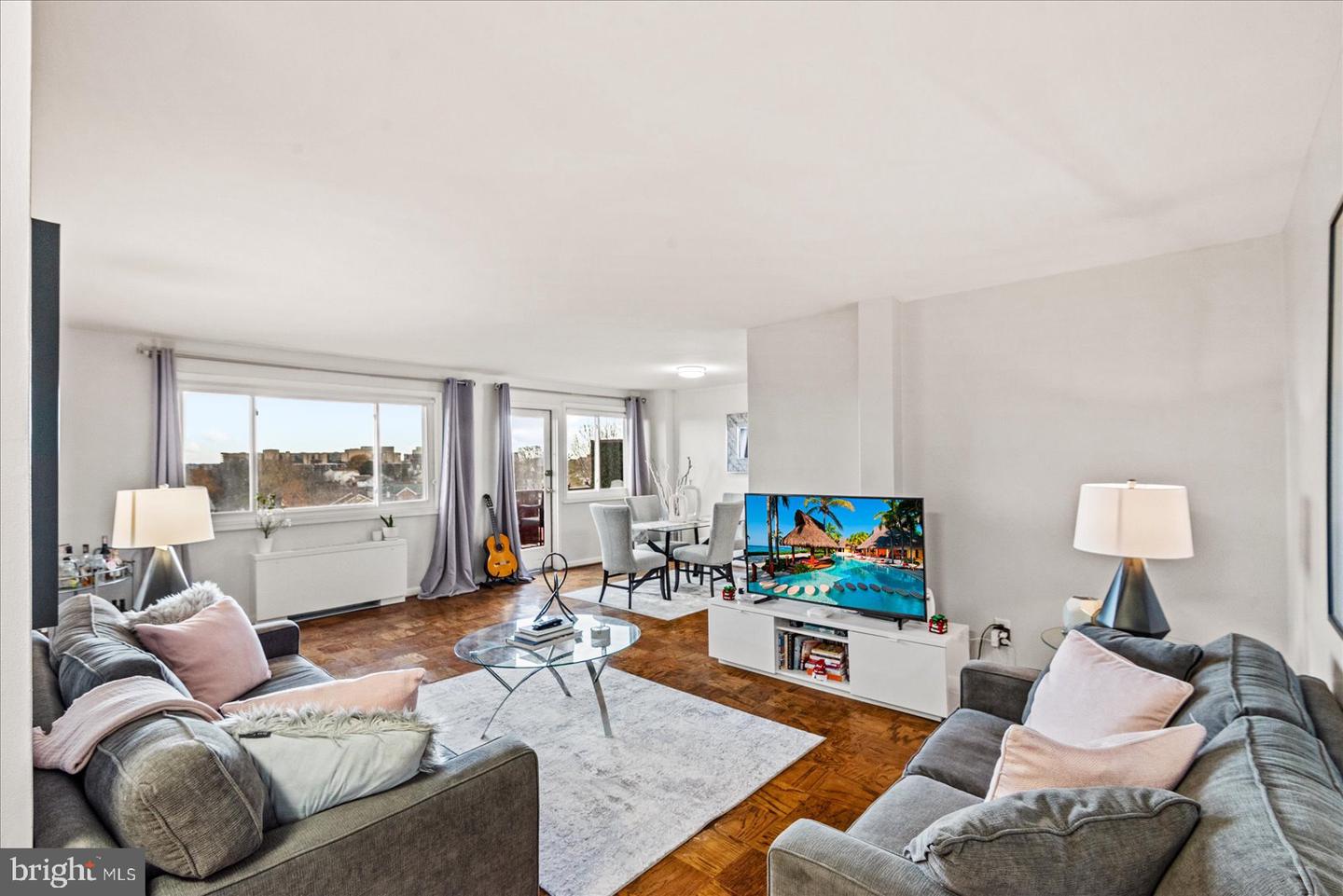 1830 COLUMBIA PIKE #410, ARLINGTON, Virginia 22204, 2 Bedrooms Bedrooms, ,1 BathroomBathrooms,Residential,For sale,1830 COLUMBIA PIKE #410,VAAR2051134 MLS # VAAR2051134
