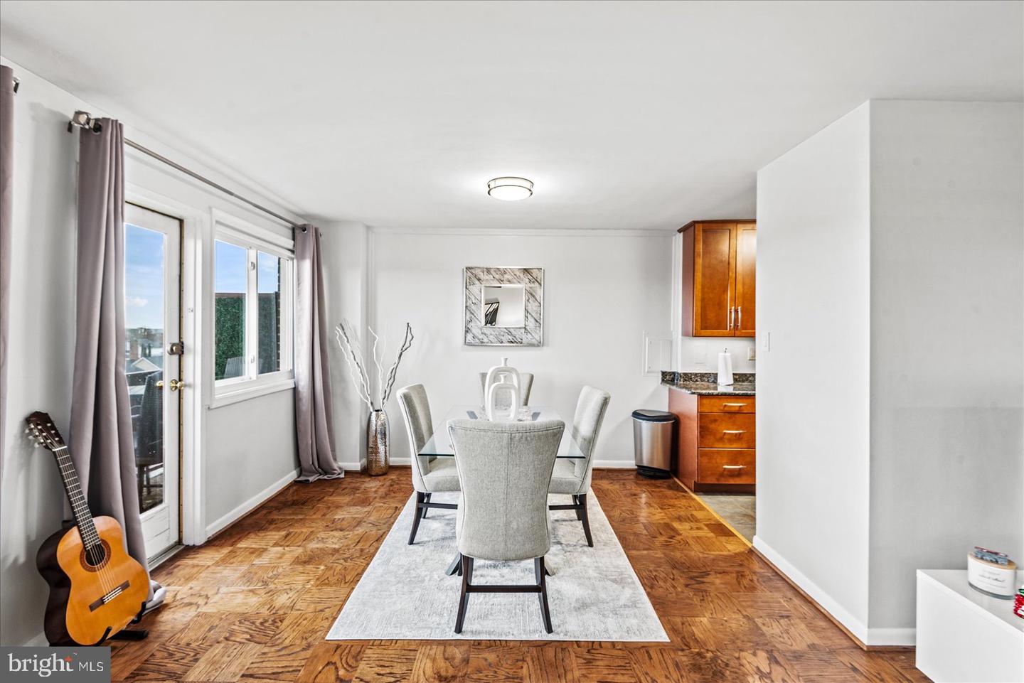 1830 COLUMBIA PIKE #410, ARLINGTON, Virginia 22204, 2 Bedrooms Bedrooms, ,1 BathroomBathrooms,Residential,For sale,1830 COLUMBIA PIKE #410,VAAR2051134 MLS # VAAR2051134