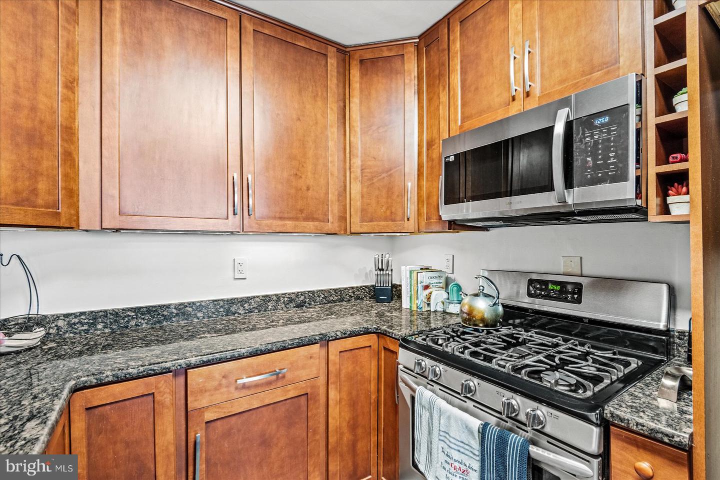 1830 COLUMBIA PIKE #410, ARLINGTON, Virginia 22204, 2 Bedrooms Bedrooms, ,1 BathroomBathrooms,Residential,For sale,1830 COLUMBIA PIKE #410,VAAR2051134 MLS # VAAR2051134