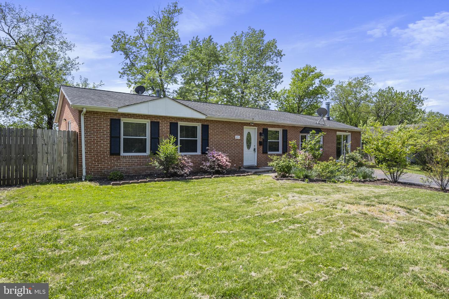 603 W CHURCH RD, STERLING, Virginia 20164, 5 Bedrooms Bedrooms, ,2 BathroomsBathrooms,Residential,For sale,603 W CHURCH RD,VALO2092592 MLS # VALO2092592