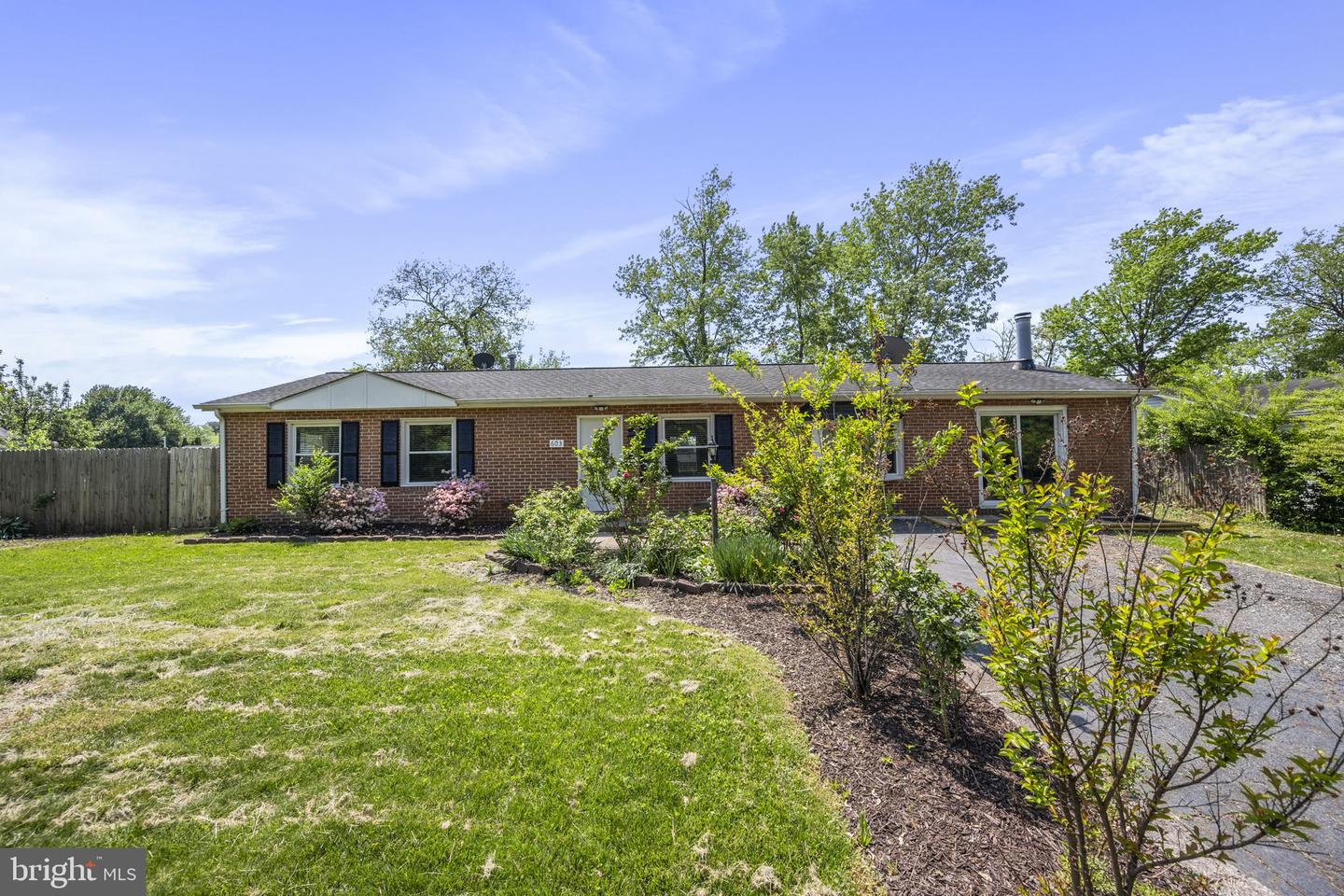 603 W CHURCH RD, STERLING, Virginia 20164, 5 Bedrooms Bedrooms, ,2 BathroomsBathrooms,Residential,For sale,603 W CHURCH RD,VALO2092592 MLS # VALO2092592