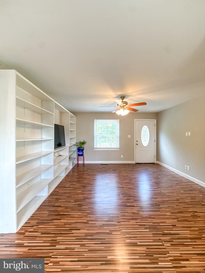 603 W CHURCH RD, STERLING, Virginia 20164, 5 Bedrooms Bedrooms, ,2 BathroomsBathrooms,Residential,For sale,603 W CHURCH RD,VALO2092592 MLS # VALO2092592