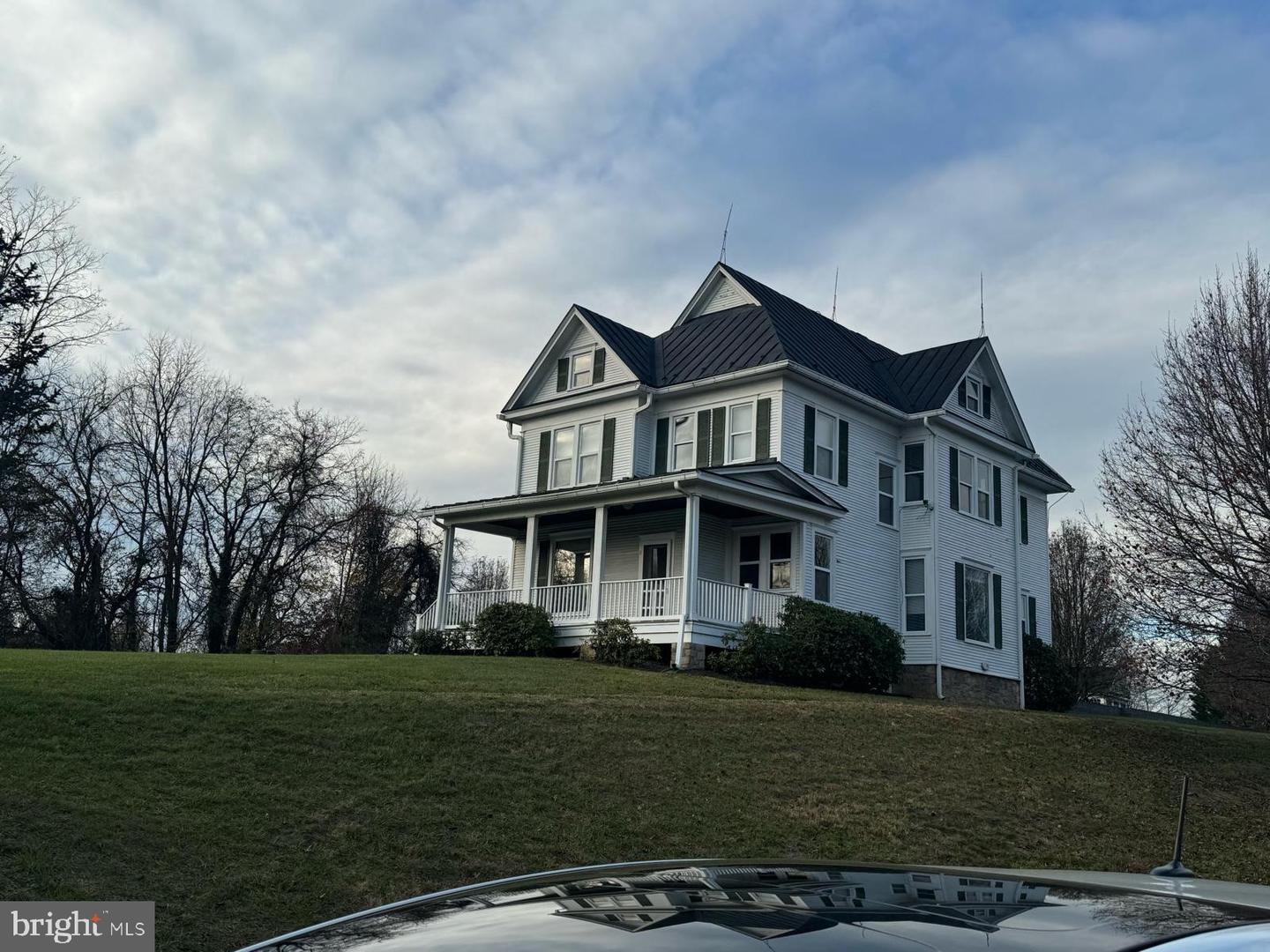 39100 E COLONIAL HWY, HAMILTON, Virginia 20158, 4 Bedrooms Bedrooms, ,1 BathroomBathrooms,Residential,For sale,39100 E COLONIAL HWY,VALO2092992 MLS # VALO2092992