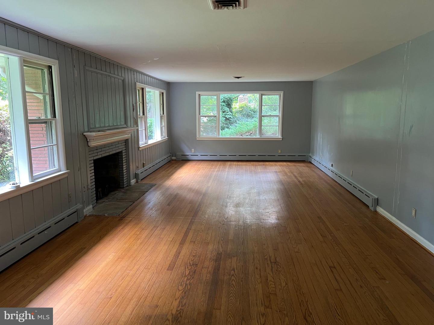 3408 BARKLEY DR, FAIRFAX, Virginia 22031, 4 Bedrooms Bedrooms, ,2 BathroomsBathrooms,Residential,For sale,3408 BARKLEY DR,VAFX2249970 MLS # VAFX2249970