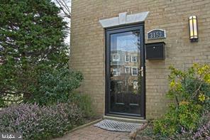 3153 14TH ST S, ARLINGTON, Virginia 22204, 2 Bedrooms Bedrooms, ,2 BathroomsBathrooms,Residential,For sale,3153 14TH ST S,VAAR2059972 MLS # VAAR2059972