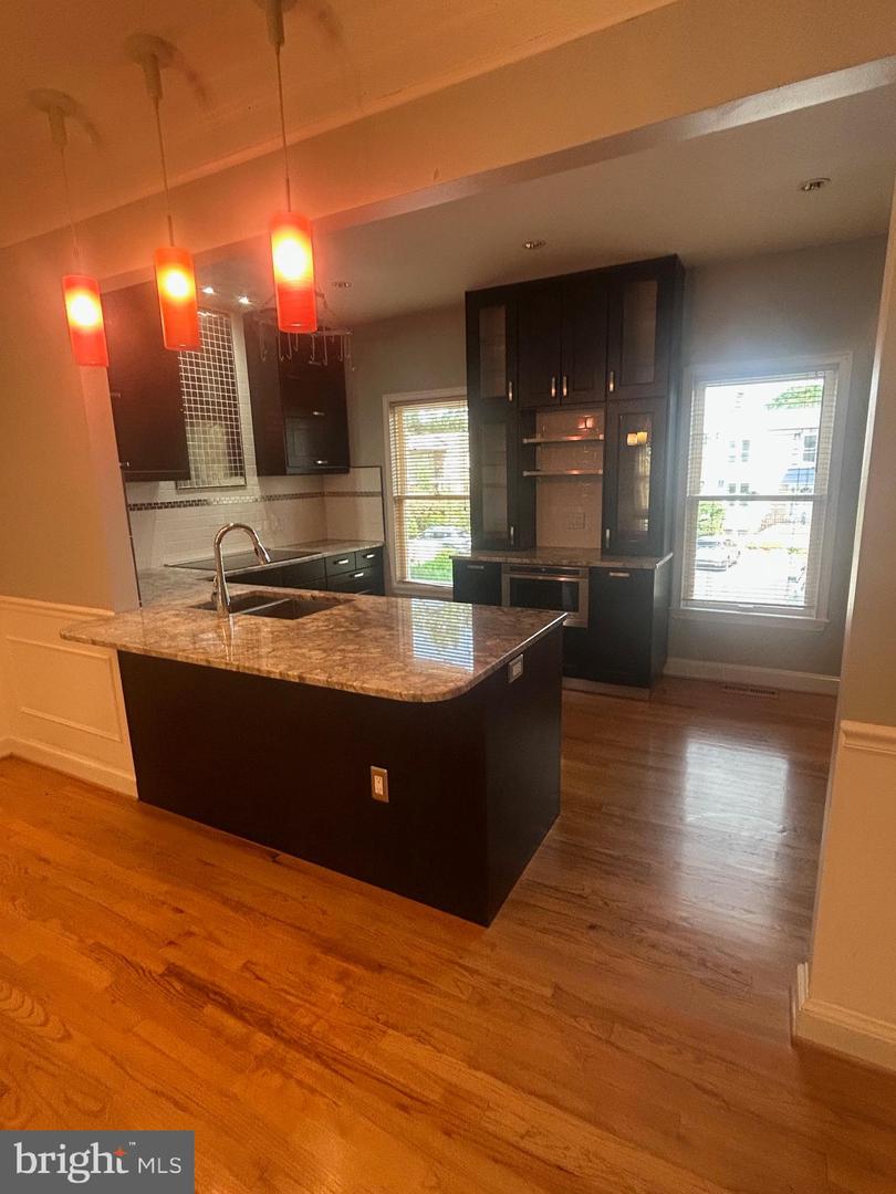 3153 14TH ST S, ARLINGTON, Virginia 22204, 2 Bedrooms Bedrooms, ,2 BathroomsBathrooms,Residential,For sale,3153 14TH ST S,VAAR2059972 MLS # VAAR2059972