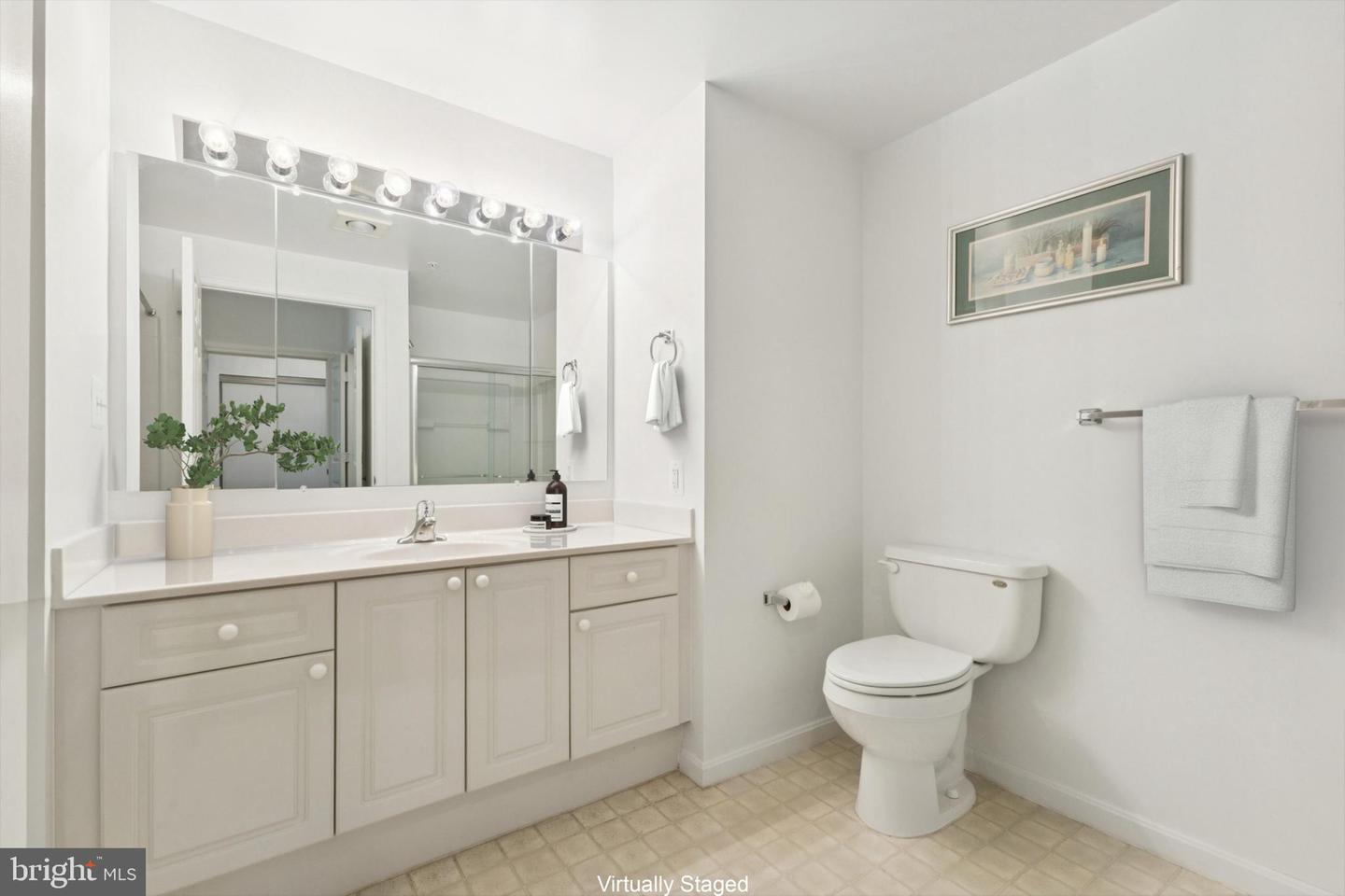 19355 CYPRESS RIDGE TER #423, LEESBURG, Virginia 20176, 2 Bedrooms Bedrooms, 10 Rooms Rooms,2 BathroomsBathrooms,Residential,For sale,19355 CYPRESS RIDGE TER #423,VALO2103500 MLS # VALO2103500