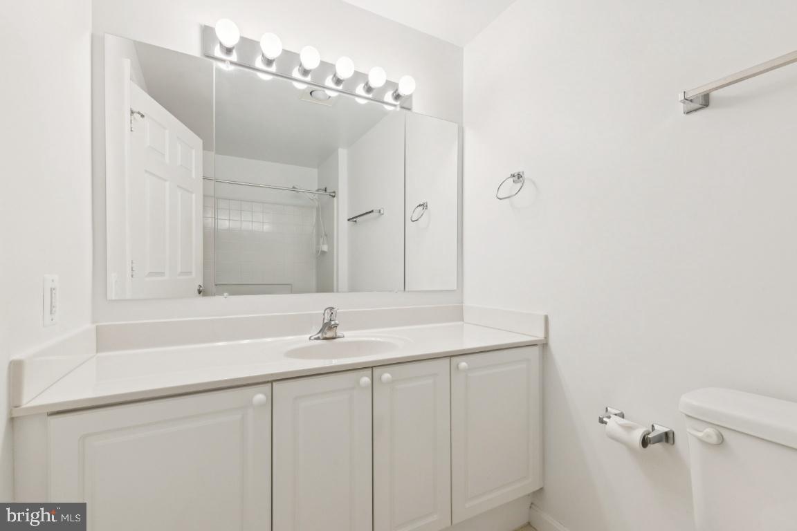19355 CYPRESS RIDGE TER #423, LEESBURG, Virginia 20176, 2 Bedrooms Bedrooms, 10 Rooms Rooms,2 BathroomsBathrooms,Residential,For sale,19355 CYPRESS RIDGE TER #423,VALO2103500 MLS # VALO2103500