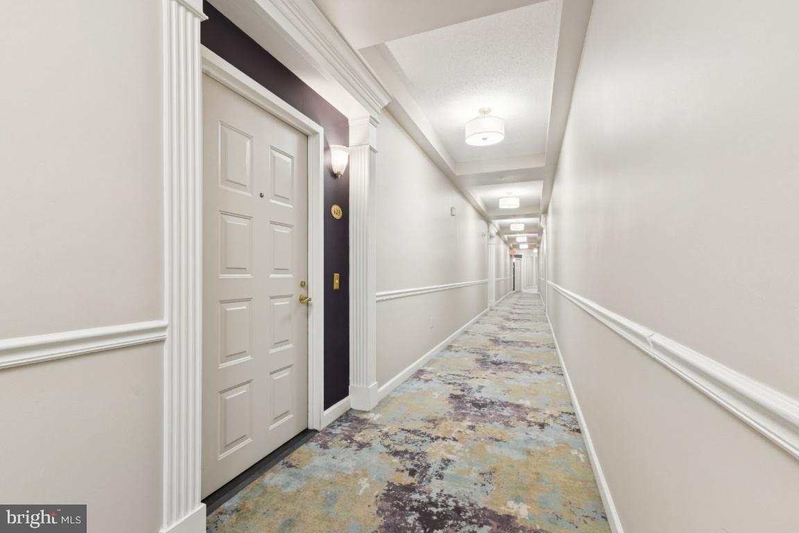 19355 CYPRESS RIDGE TER #423, LEESBURG, Virginia 20176, 2 Bedrooms Bedrooms, 10 Rooms Rooms,2 BathroomsBathrooms,Residential,For sale,19355 CYPRESS RIDGE TER #423,VALO2103500 MLS # VALO2103500