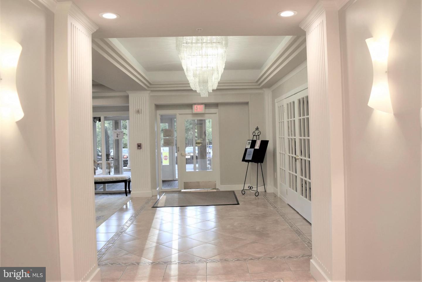 19355 CYPRESS RIDGE TER #423, LEESBURG, Virginia 20176, 2 Bedrooms Bedrooms, 10 Rooms Rooms,2 BathroomsBathrooms,Residential,For sale,19355 CYPRESS RIDGE TER #423,VALO2103500 MLS # VALO2103500