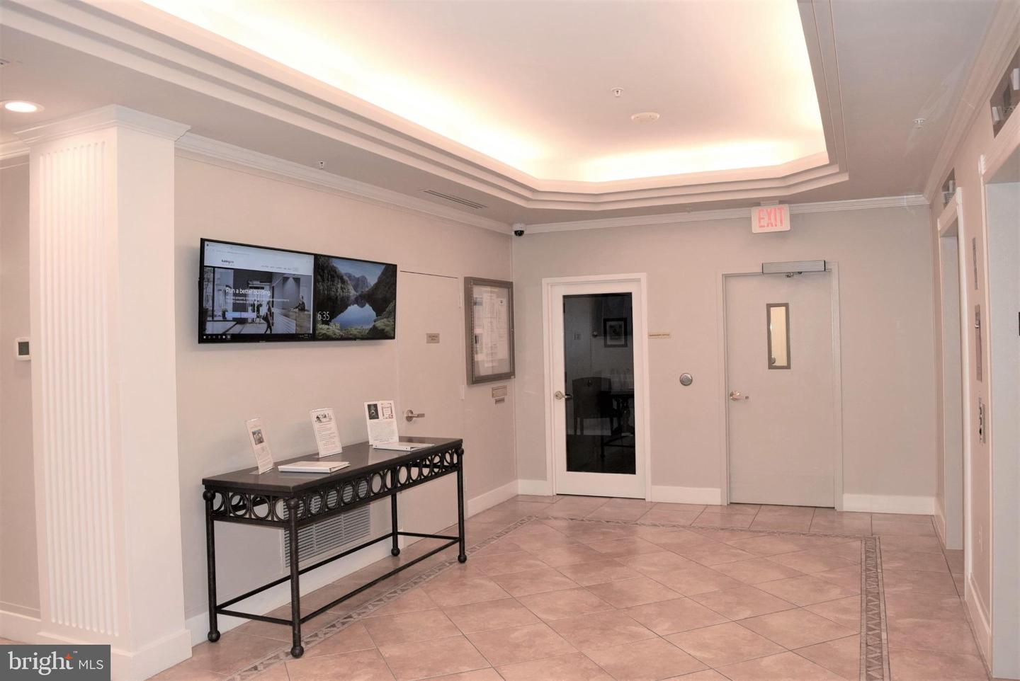 19355 CYPRESS RIDGE TER #423, LEESBURG, Virginia 20176, 2 Bedrooms Bedrooms, 10 Rooms Rooms,2 BathroomsBathrooms,Residential,For sale,19355 CYPRESS RIDGE TER #423,VALO2103500 MLS # VALO2103500