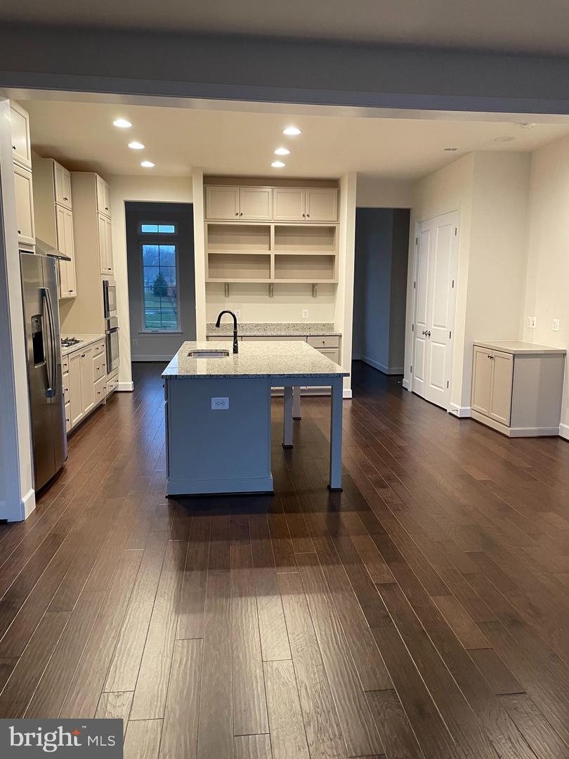 22992 BROOKSBANK, BRAMBLETON, Virginia 20148, 4 Bedrooms Bedrooms, 8 Rooms Rooms,3 BathroomsBathrooms,Residential,For sale,22992 BROOKSBANK,VALO2103890 MLS # VALO2103890