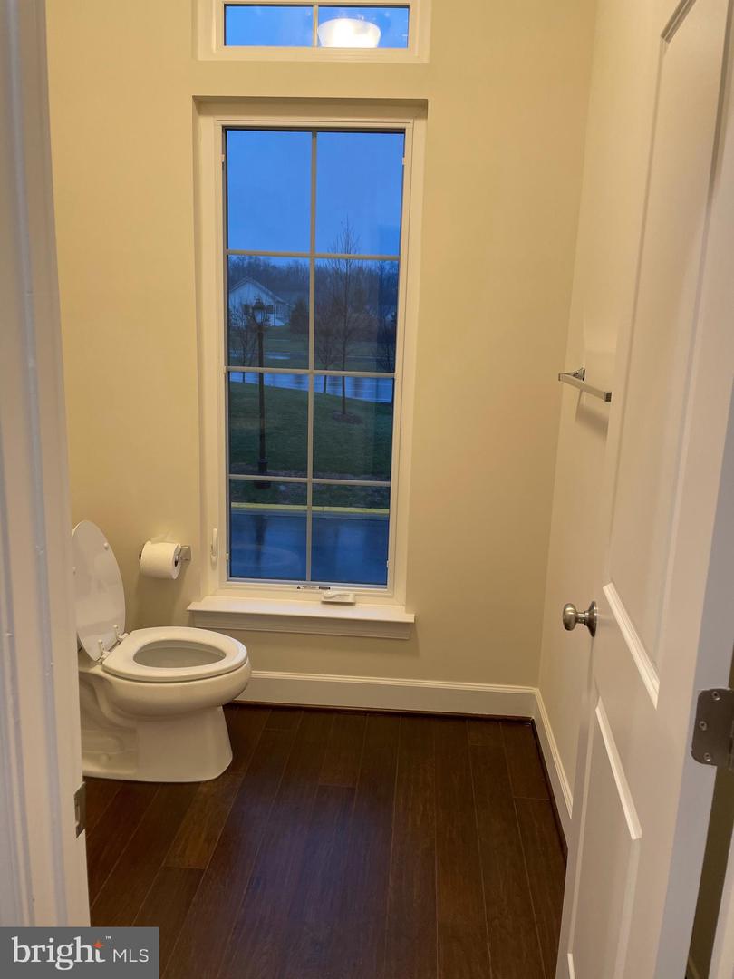 22992 BROOKSBANK, BRAMBLETON, Virginia 20148, 4 Bedrooms Bedrooms, 8 Rooms Rooms,3 BathroomsBathrooms,Residential,For sale,22992 BROOKSBANK,VALO2103890 MLS # VALO2103890