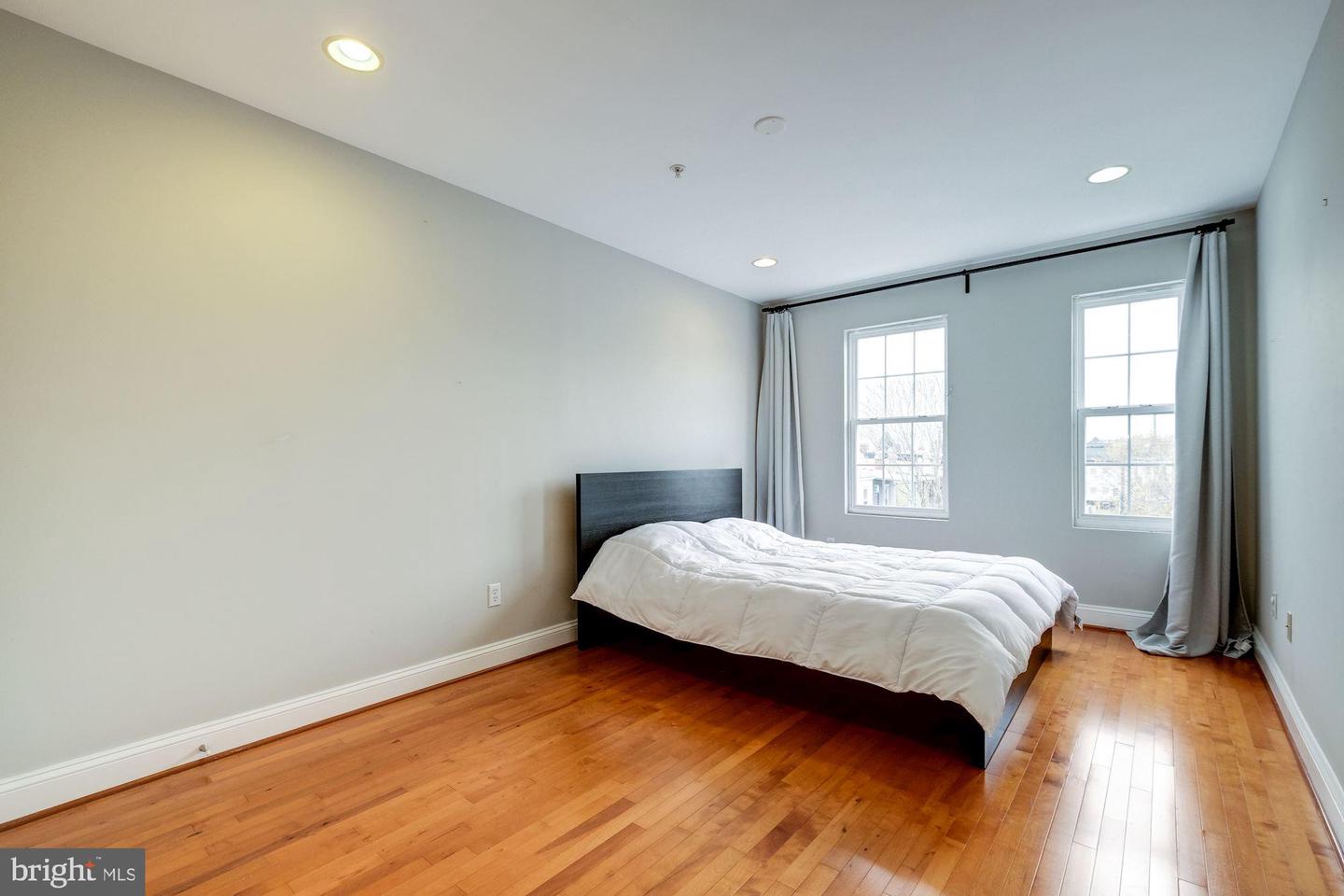 1730 1ST ST NW #2, WASHINGTON, District Of Columbia 20001, 3 Bedrooms Bedrooms, ,2 BathroomsBathrooms,Residential,For sale,1730 1ST ST NW #2,DCDC2208466 MLS # DCDC2208466