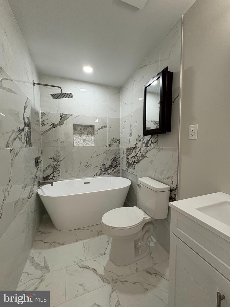 7803 FORDSON RD, ALEXANDRIA, Virginia 22306, 4 Bedrooms Bedrooms, ,2 BathroomsBathrooms,Residential,For sale,7803 FORDSON RD,VAFX2255196 MLS # VAFX2255196