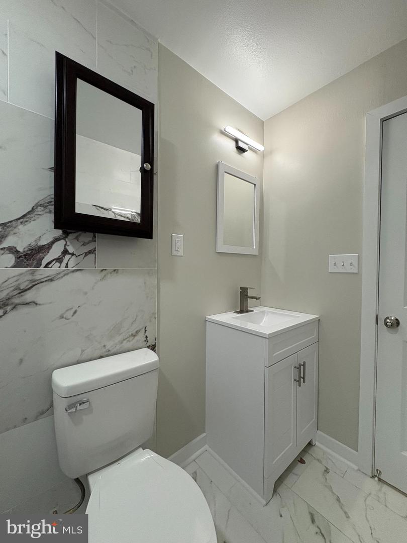 7803 FORDSON RD, ALEXANDRIA, Virginia 22306, 4 Bedrooms Bedrooms, ,2 BathroomsBathrooms,Residential,For sale,7803 FORDSON RD,VAFX2255196 MLS # VAFX2255196