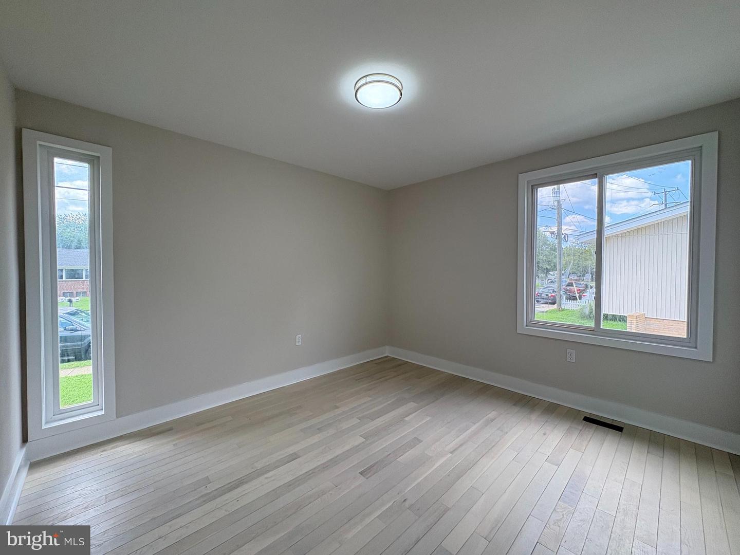 7803 FORDSON RD, ALEXANDRIA, Virginia 22306, 4 Bedrooms Bedrooms, ,2 BathroomsBathrooms,Residential,For sale,7803 FORDSON RD,VAFX2255196 MLS # VAFX2255196