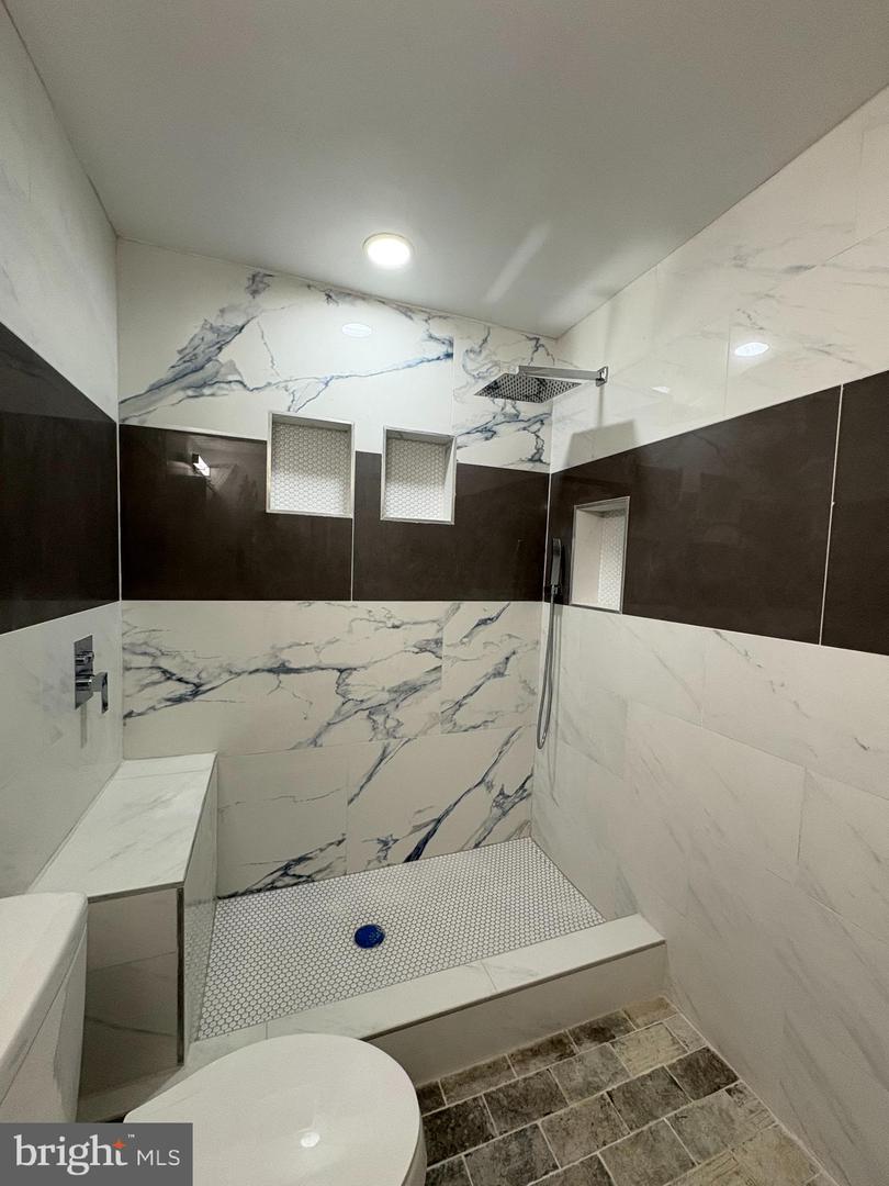 7803 FORDSON RD, ALEXANDRIA, Virginia 22306, 4 Bedrooms Bedrooms, ,2 BathroomsBathrooms,Residential,For sale,7803 FORDSON RD,VAFX2255196 MLS # VAFX2255196