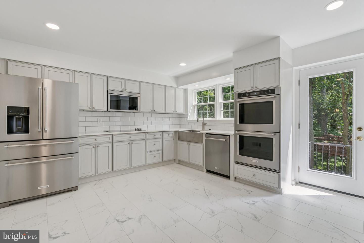 2827 ELLICOTT ST NW, WASHINGTON, District Of Columbia 20008, 5 Bedrooms Bedrooms, ,4 BathroomsBathrooms,Residential,For sale,2827 ELLICOTT ST NW,DCDC2210420 MLS # DCDC2210420