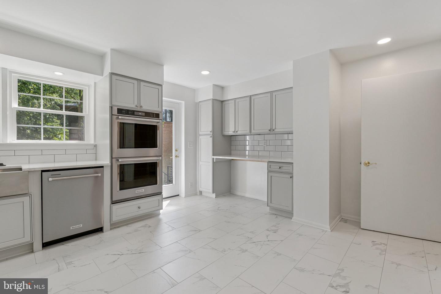 2827 ELLICOTT ST NW, WASHINGTON, District Of Columbia 20008, 5 Bedrooms Bedrooms, ,4 BathroomsBathrooms,Residential,For sale,2827 ELLICOTT ST NW,DCDC2210420 MLS # DCDC2210420