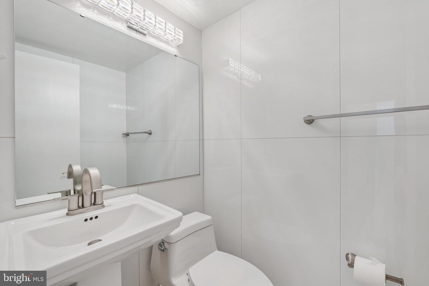 2827 ELLICOTT ST NW, WASHINGTON, District Of Columbia 20008, 5 Bedrooms Bedrooms, ,4 BathroomsBathrooms,Residential,For sale,2827 ELLICOTT ST NW,DCDC2210420 MLS # DCDC2210420