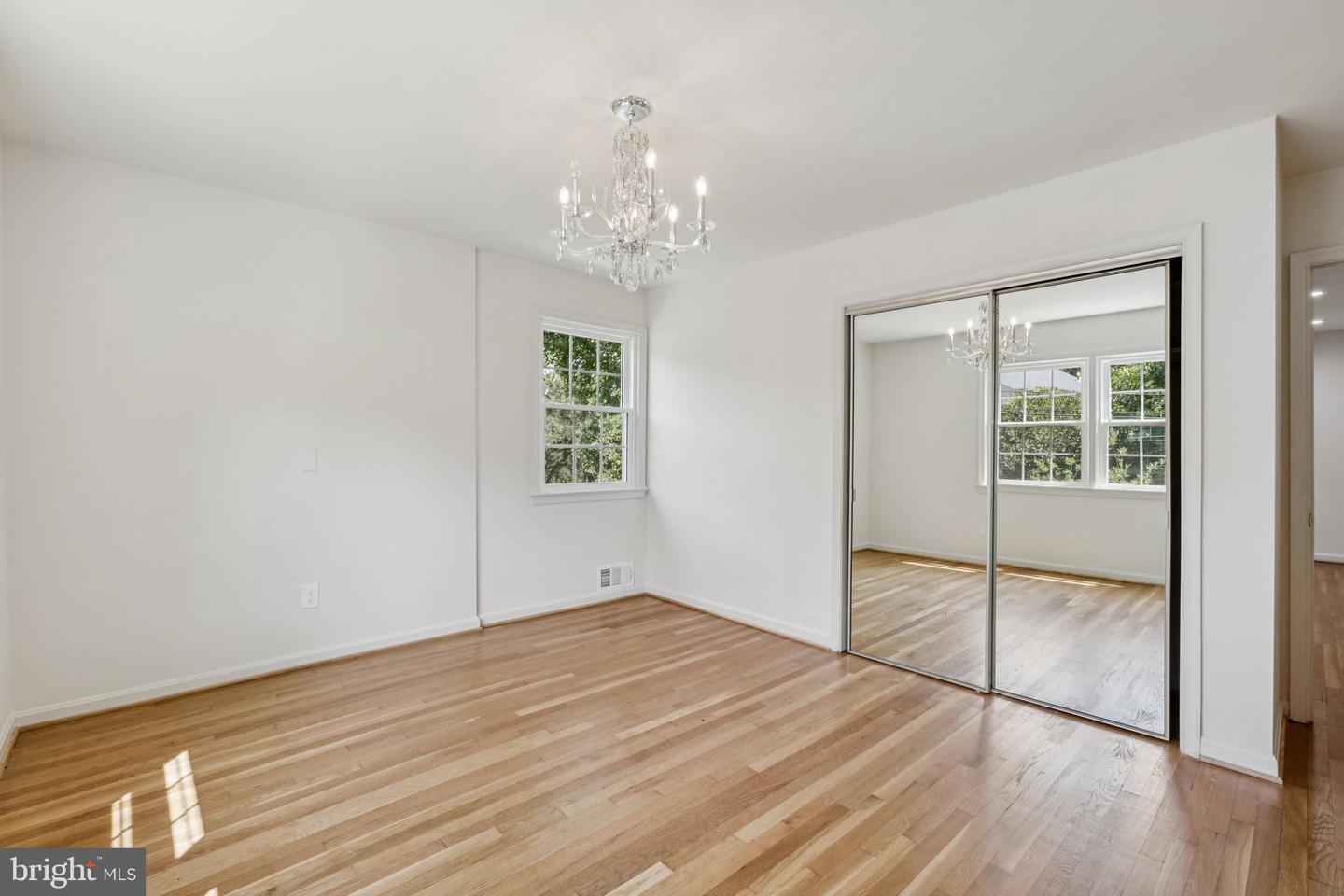 2827 ELLICOTT ST NW, WASHINGTON, District Of Columbia 20008, 5 Bedrooms Bedrooms, ,4 BathroomsBathrooms,Residential,For sale,2827 ELLICOTT ST NW,DCDC2210420 MLS # DCDC2210420