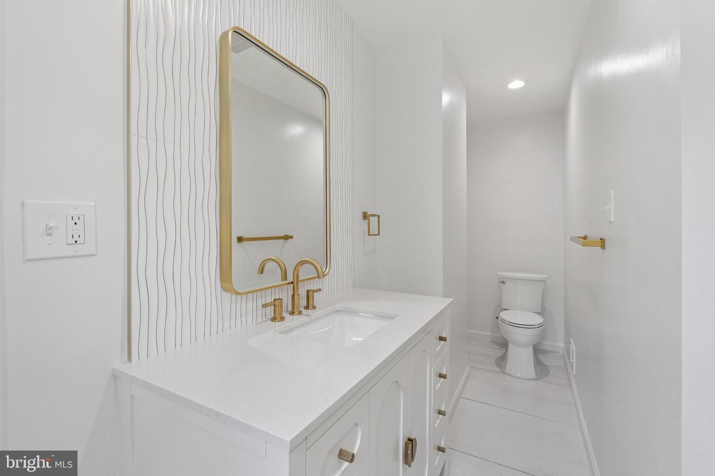 2827 ELLICOTT ST NW, WASHINGTON, District Of Columbia 20008, 5 Bedrooms Bedrooms, ,4 BathroomsBathrooms,Residential,For sale,2827 ELLICOTT ST NW,DCDC2210420 MLS # DCDC2210420