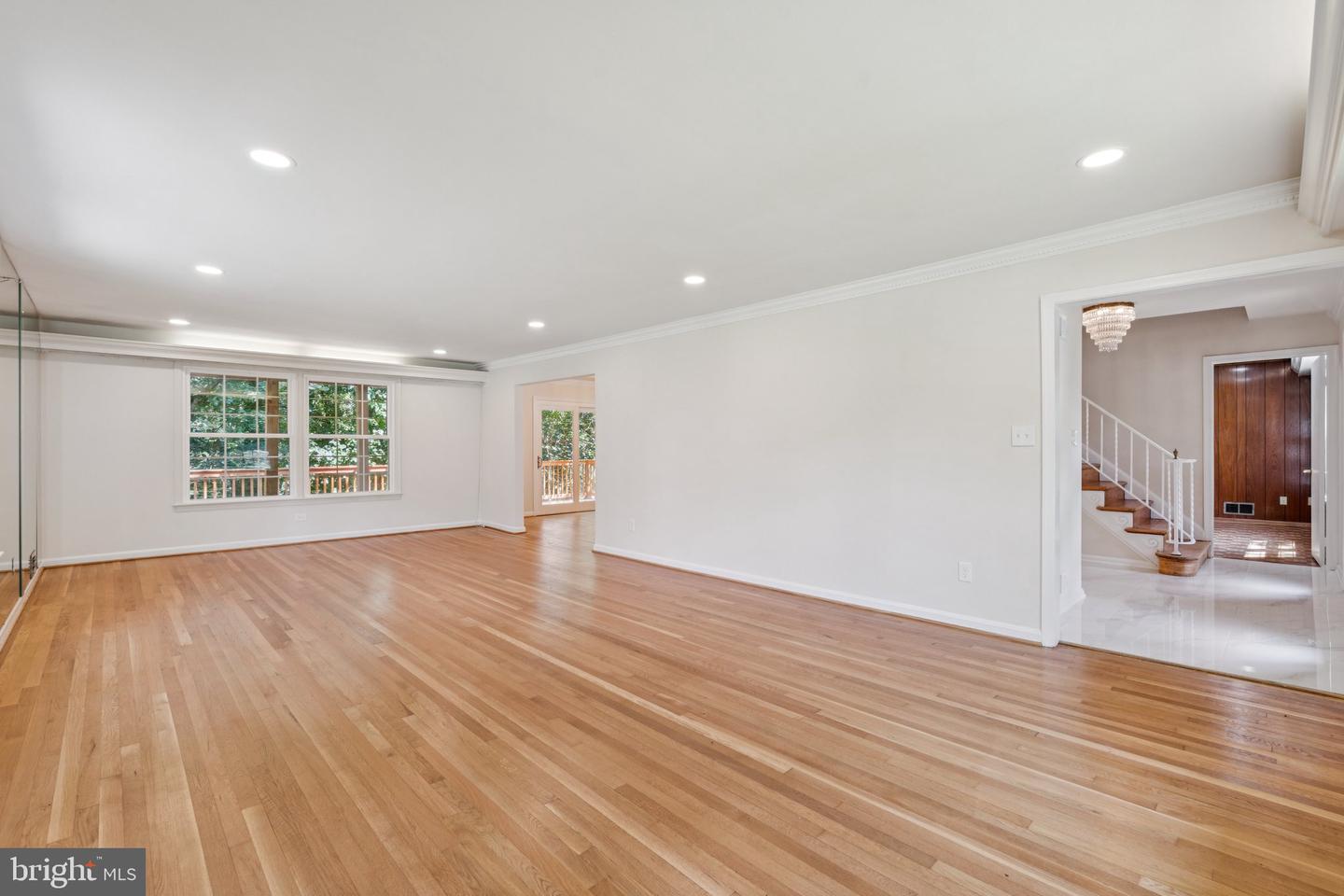 2827 ELLICOTT ST NW, WASHINGTON, District Of Columbia 20008, 5 Bedrooms Bedrooms, ,4 BathroomsBathrooms,Residential,For sale,2827 ELLICOTT ST NW,DCDC2210420 MLS # DCDC2210420