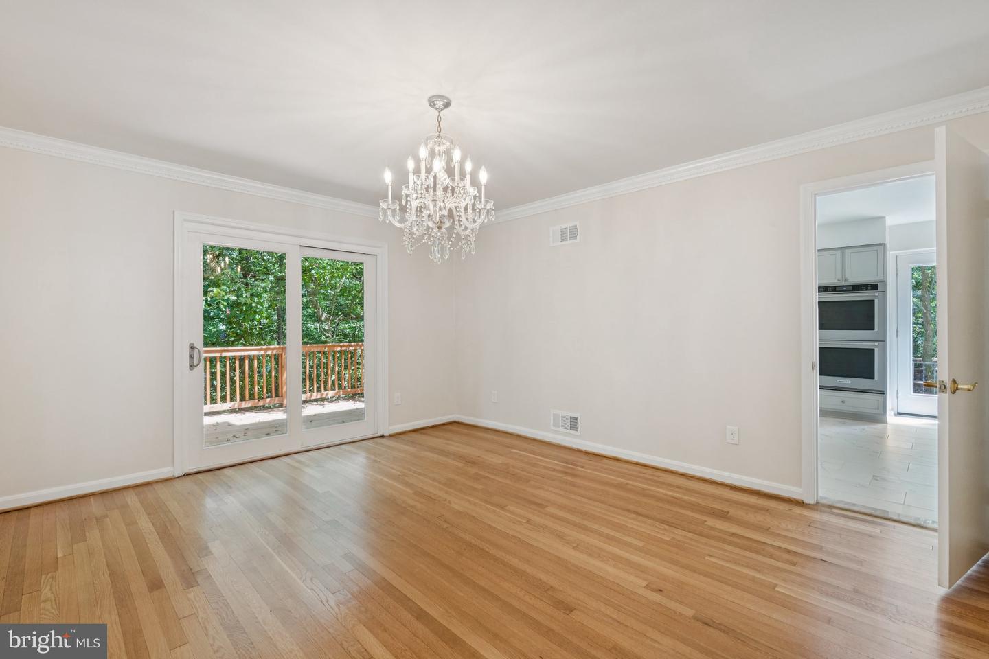 2827 ELLICOTT ST NW, WASHINGTON, District Of Columbia 20008, 5 Bedrooms Bedrooms, ,4 BathroomsBathrooms,Residential,For sale,2827 ELLICOTT ST NW,DCDC2210420 MLS # DCDC2210420