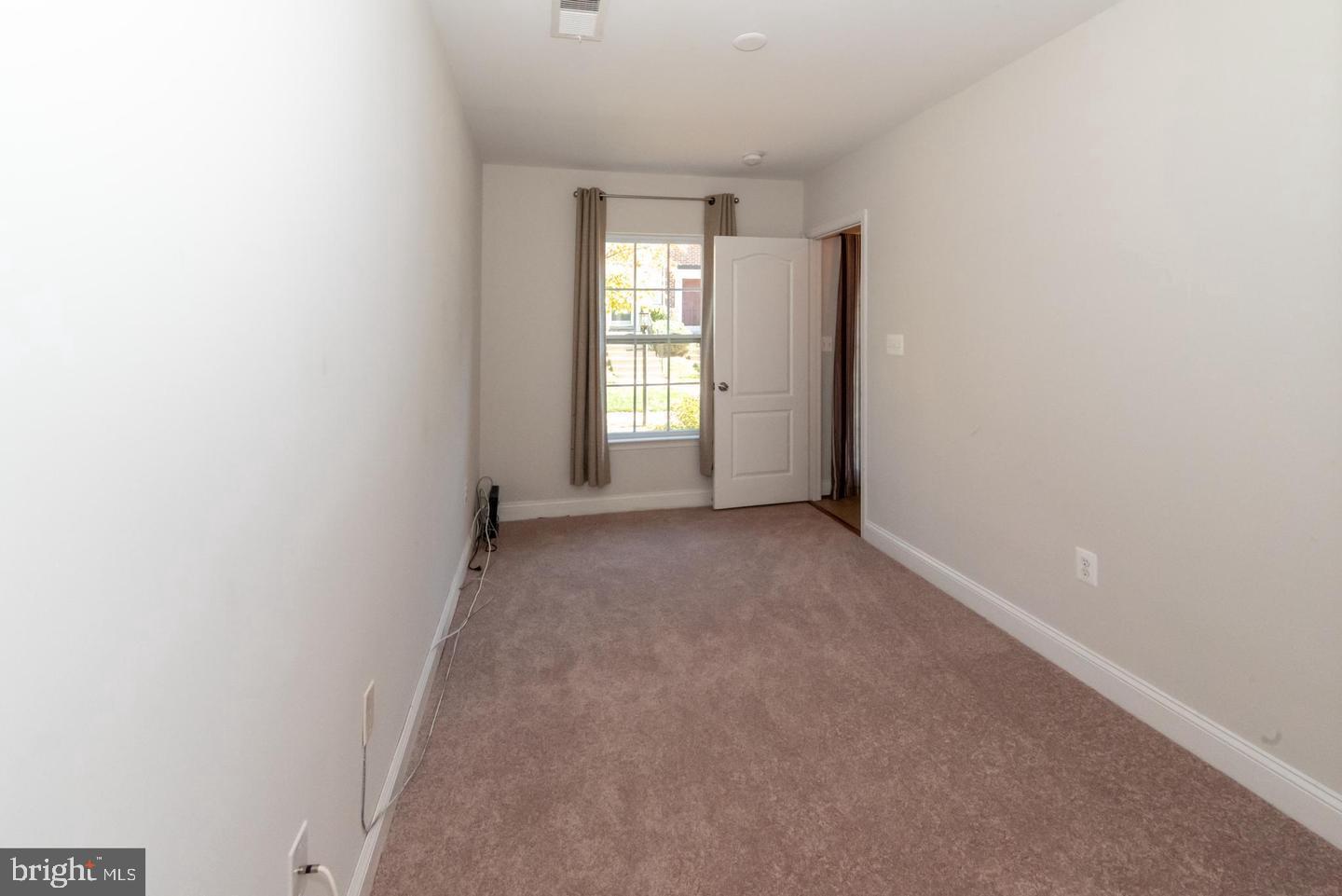 4232 POTOMAC HIGHLANDS CIR, TRIANGLE, Virginia 22172, 3 Bedrooms Bedrooms, ,3 BathroomsBathrooms,Residential,For sale,4232 POTOMAC HIGHLANDS CIR,VAPW2099934 MLS # VAPW2099934