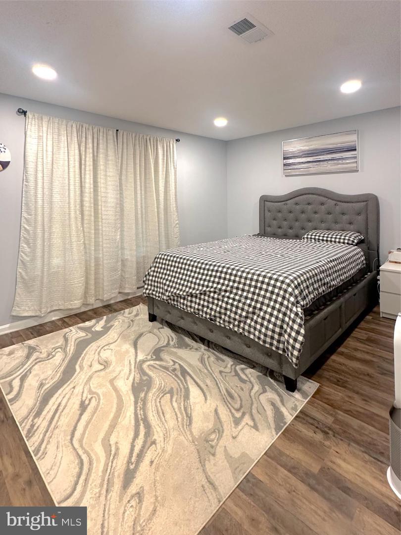 12100 GREENWAY CT #301, FAIRFAX, Virginia 22033, 3 Bedrooms Bedrooms, 5 Rooms Rooms,2 BathroomsBathrooms,Residential,For sale,12100 GREENWAY CT #301,VAFX2258432 MLS # VAFX2258432