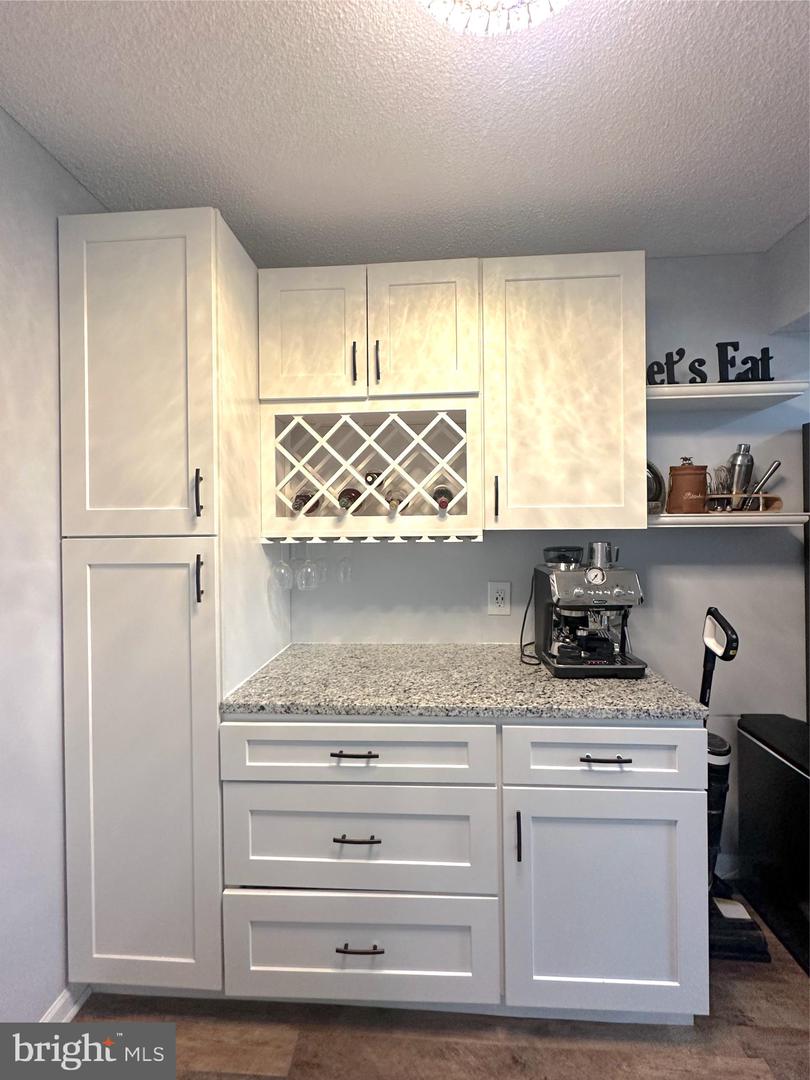 12100 GREENWAY CT #301, FAIRFAX, Virginia 22033, 3 Bedrooms Bedrooms, 5 Rooms Rooms,2 BathroomsBathrooms,Residential,For sale,12100 GREENWAY CT #301,VAFX2258432 MLS # VAFX2258432