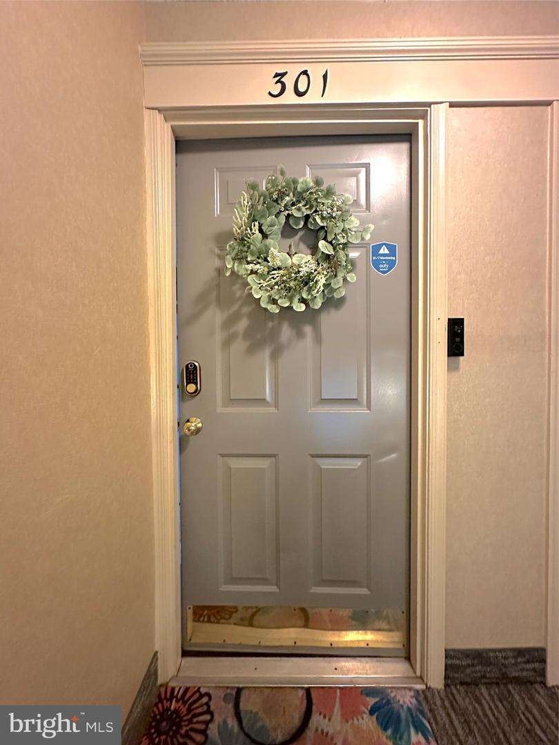 12100 GREENWAY CT #301, FAIRFAX, Virginia 22033, 3 Bedrooms Bedrooms, 5 Rooms Rooms,2 BathroomsBathrooms,Residential,For sale,12100 GREENWAY CT #301,VAFX2258432 MLS # VAFX2258432