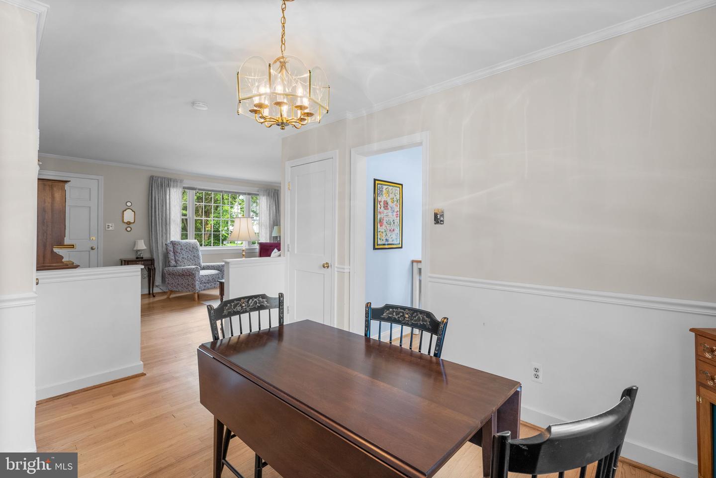 2835 W GEORGE MASON RD, FALLS CHURCH, Virginia 22042, 4 Bedrooms Bedrooms, ,2 BathroomsBathrooms,Residential,For sale,2835 W GEORGE MASON RD,VAFX2258576 MLS # VAFX2258576
