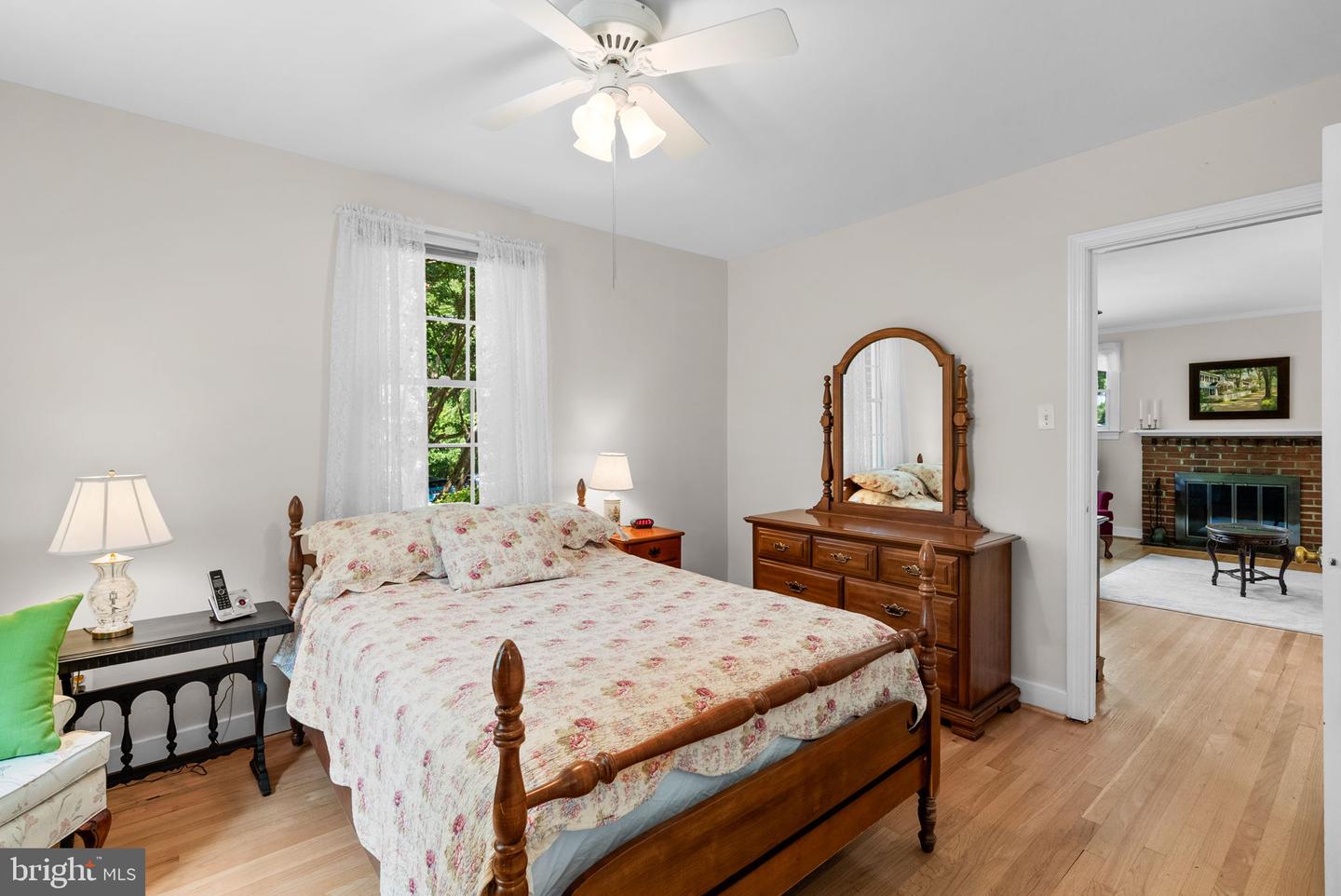 2835 W GEORGE MASON RD, FALLS CHURCH, Virginia 22042, 4 Bedrooms Bedrooms, ,2 BathroomsBathrooms,Residential,For sale,2835 W GEORGE MASON RD,VAFX2258576 MLS # VAFX2258576