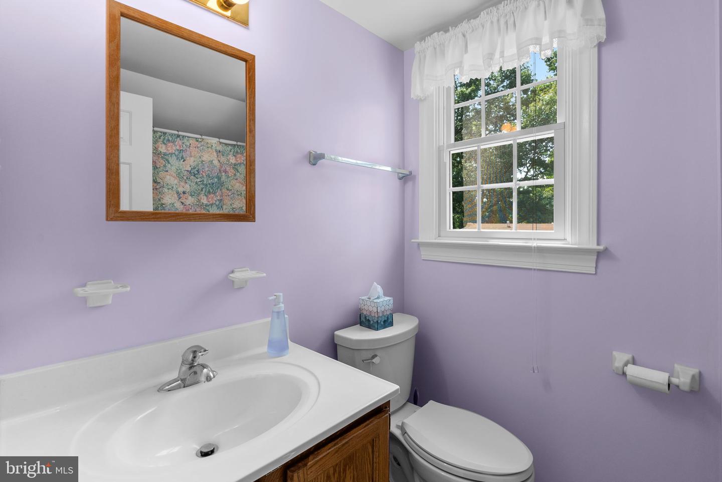2835 W GEORGE MASON RD, FALLS CHURCH, Virginia 22042, 4 Bedrooms Bedrooms, ,2 BathroomsBathrooms,Residential,For sale,2835 W GEORGE MASON RD,VAFX2258576 MLS # VAFX2258576