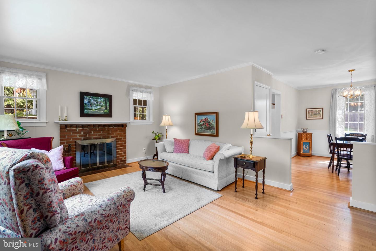 2835 W GEORGE MASON RD, FALLS CHURCH, Virginia 22042, 4 Bedrooms Bedrooms, ,2 BathroomsBathrooms,Residential,For sale,2835 W GEORGE MASON RD,VAFX2258576 MLS # VAFX2258576