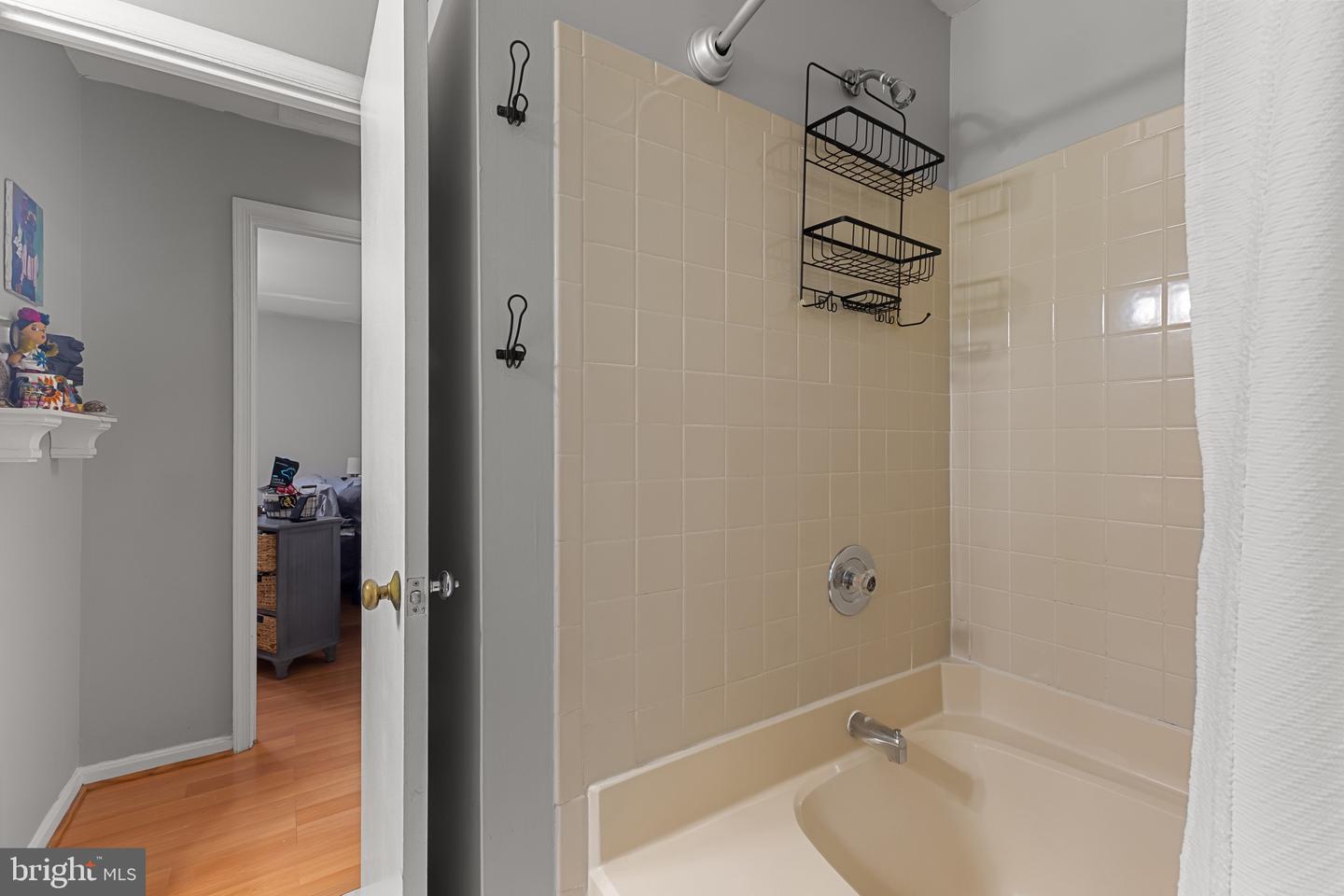 8639 BEEKMAN PL #39D, ALEXANDRIA, Virginia 22309, 1 Bedroom Bedrooms, ,1 BathroomBathrooms,Residential,For sale,8639 BEEKMAN PL #39D,VAFX2258634 MLS # VAFX2258634