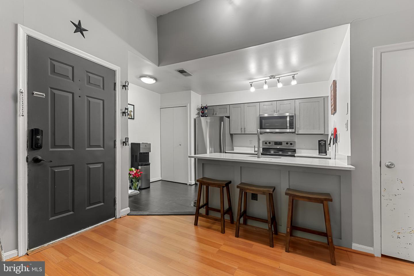 8639 BEEKMAN PL #39D, ALEXANDRIA, Virginia 22309, 1 Bedroom Bedrooms, ,1 BathroomBathrooms,Residential,For sale,8639 BEEKMAN PL #39D,VAFX2258634 MLS # VAFX2258634