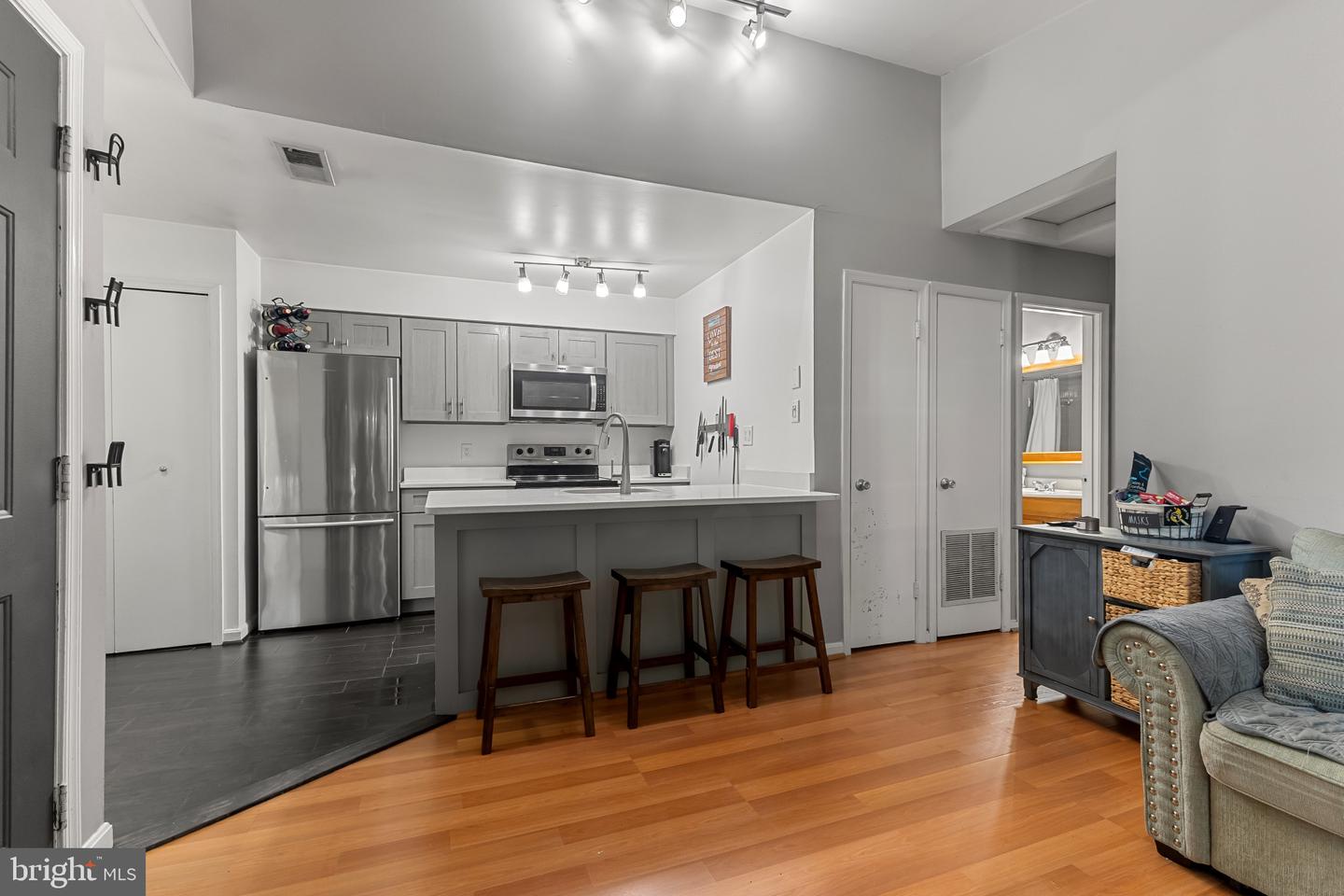 8639 BEEKMAN PL #39D, ALEXANDRIA, Virginia 22309, 1 Bedroom Bedrooms, ,1 BathroomBathrooms,Residential,For sale,8639 BEEKMAN PL #39D,VAFX2258634 MLS # VAFX2258634