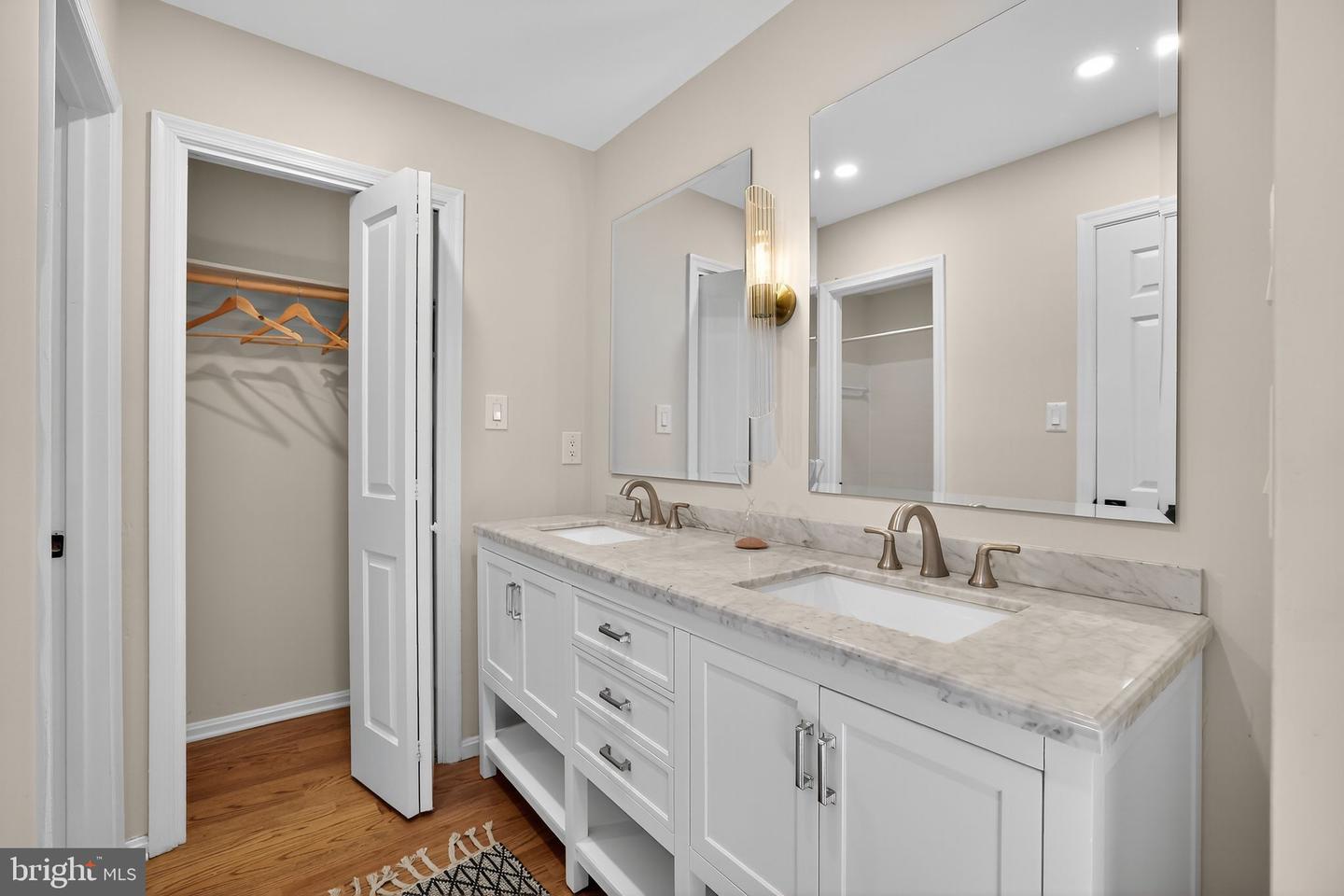 3906 17TH PL NE, WASHINGTON, District Of Columbia 20018, 4 Bedrooms Bedrooms, ,3 BathroomsBathrooms,Residential,For sale,3906 17TH PL NE,DCDC2213348 MLS # DCDC2213348