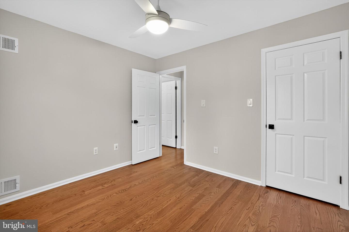 3906 17TH PL NE, WASHINGTON, District Of Columbia 20018, 4 Bedrooms Bedrooms, ,3 BathroomsBathrooms,Residential,For sale,3906 17TH PL NE,DCDC2213348 MLS # DCDC2213348