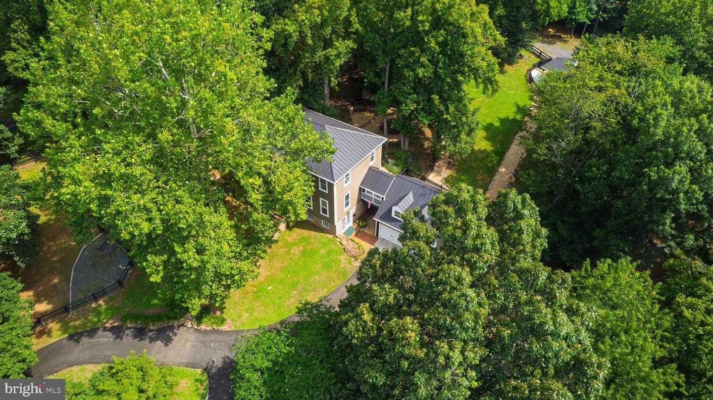 35330 SCOTLAND HEIGHTS RD, ROUND HILL, Virginia 20141, 5 Bedrooms Bedrooms, ,3 BathroomsBathrooms,Residential,For sale,35330 SCOTLAND HEIGHTS RD,VALO2103880 MLS # VALO2103880