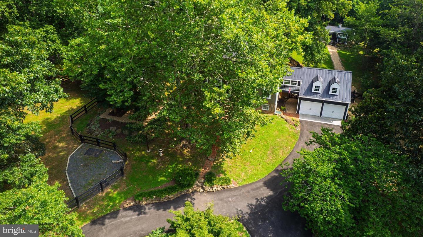 35330 SCOTLAND HEIGHTS RD, ROUND HILL, Virginia 20141, 5 Bedrooms Bedrooms, ,3 BathroomsBathrooms,Residential,For sale,35330 SCOTLAND HEIGHTS RD,VALO2103880 MLS # VALO2103880