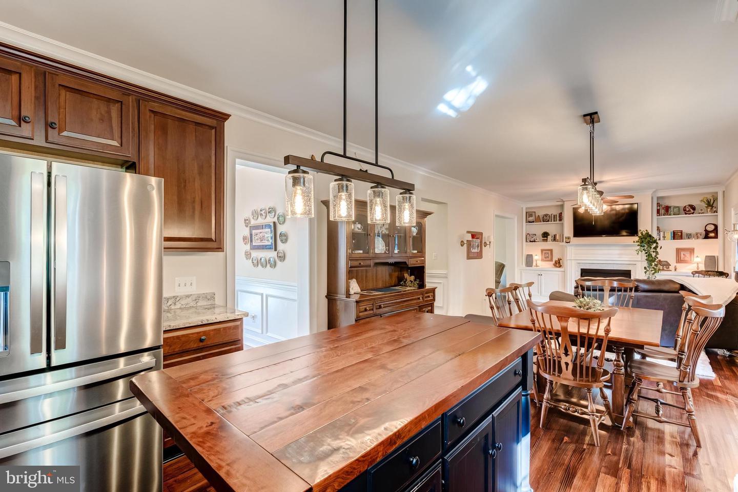 35330 SCOTLAND HEIGHTS RD, ROUND HILL, Virginia 20141, 5 Bedrooms Bedrooms, ,3 BathroomsBathrooms,Residential,For sale,35330 SCOTLAND HEIGHTS RD,VALO2103880 MLS # VALO2103880