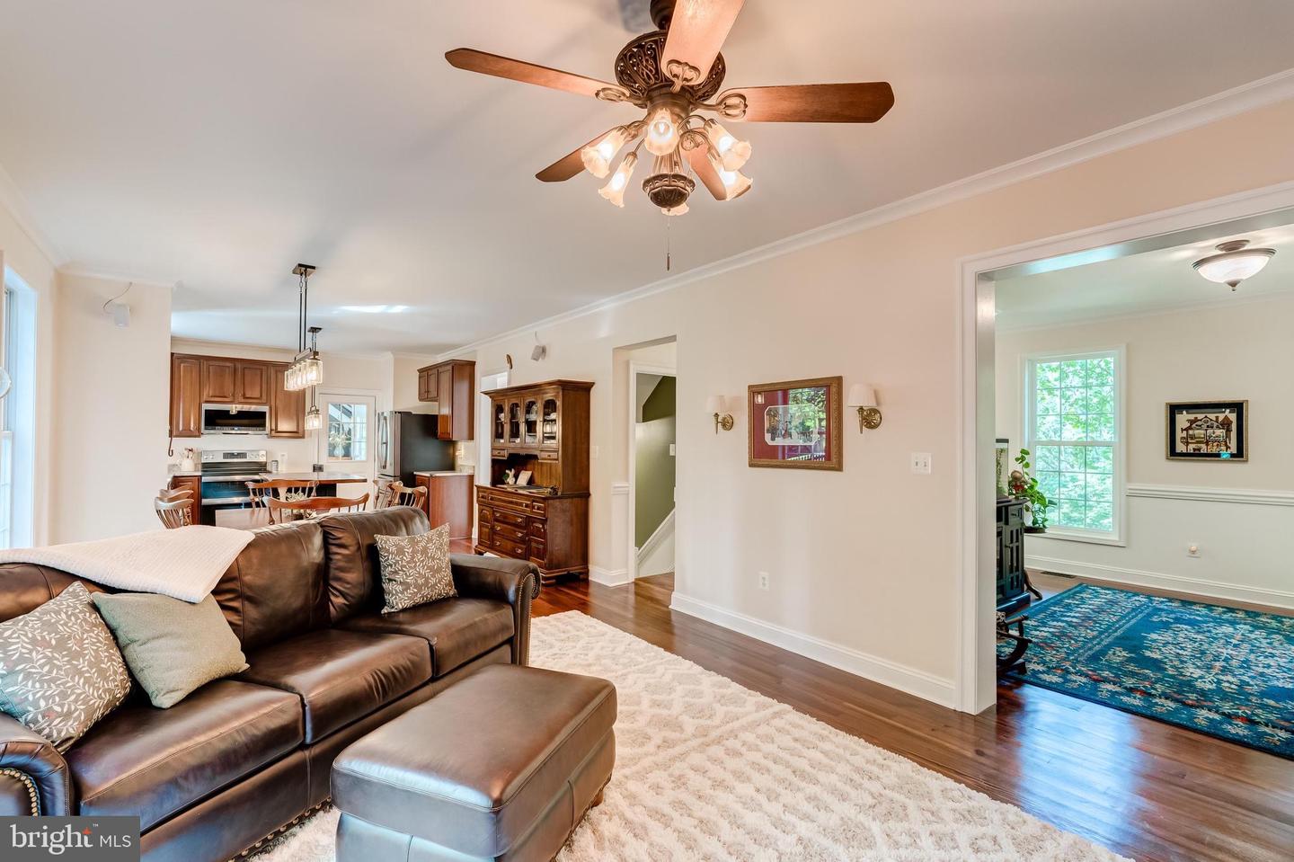 35330 SCOTLAND HEIGHTS RD, ROUND HILL, Virginia 20141, 5 Bedrooms Bedrooms, ,3 BathroomsBathrooms,Residential,For sale,35330 SCOTLAND HEIGHTS RD,VALO2103880 MLS # VALO2103880