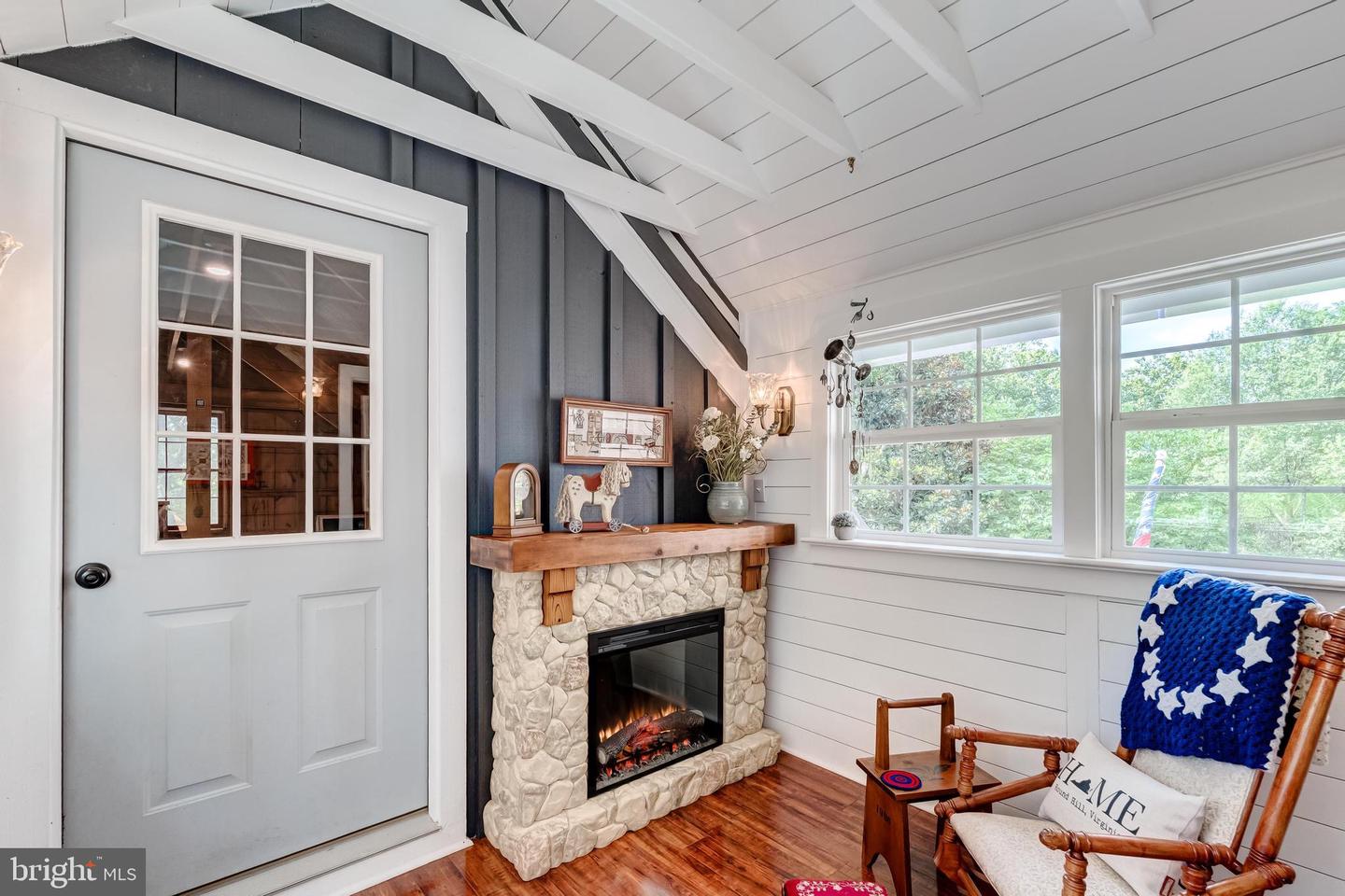 35330 SCOTLAND HEIGHTS RD, ROUND HILL, Virginia 20141, 5 Bedrooms Bedrooms, ,3 BathroomsBathrooms,Residential,For sale,35330 SCOTLAND HEIGHTS RD,VALO2103880 MLS # VALO2103880